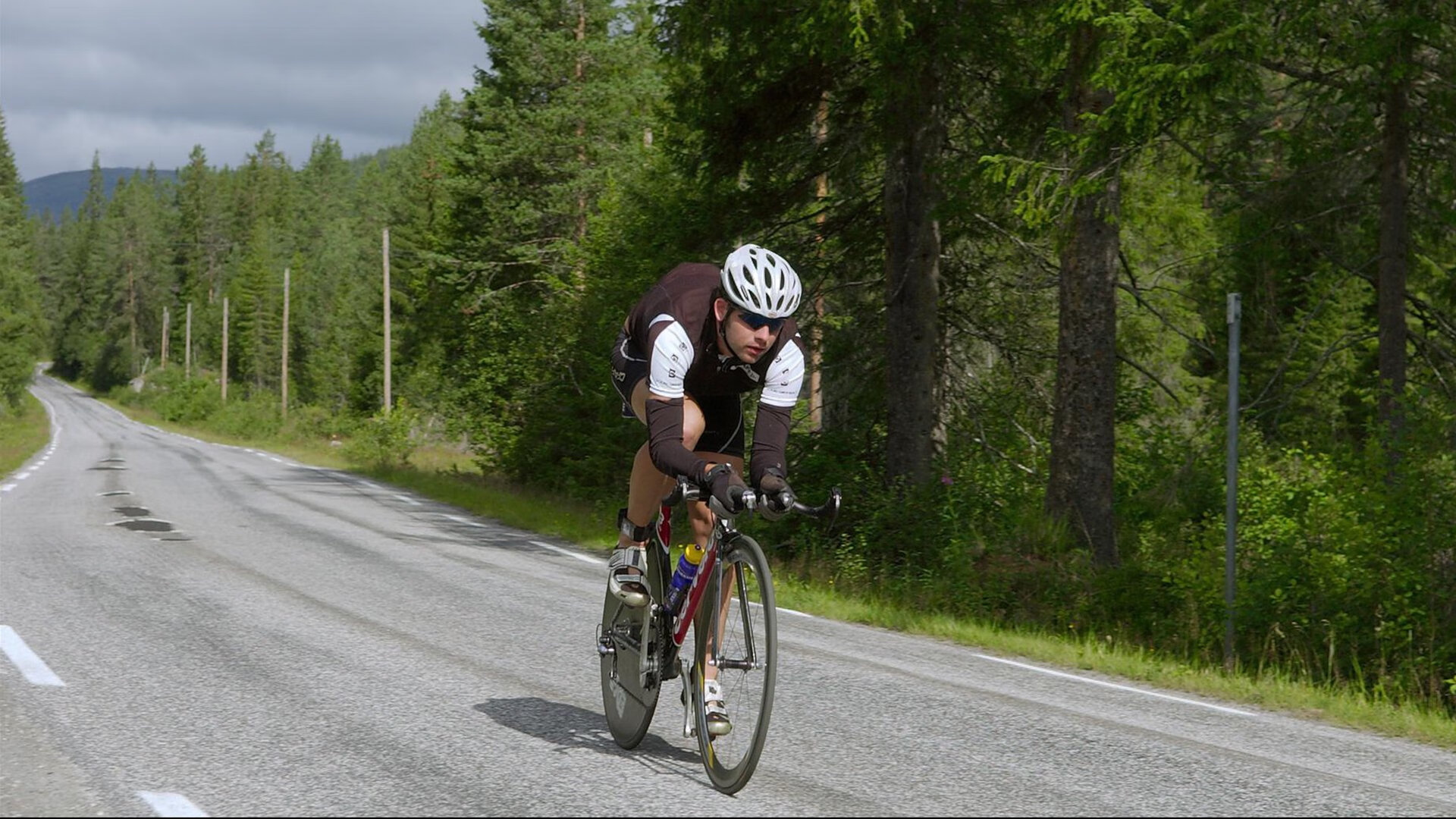 五大联赛是否提升中前场组织节奏切换训练强度，五大联赛中场休息多久